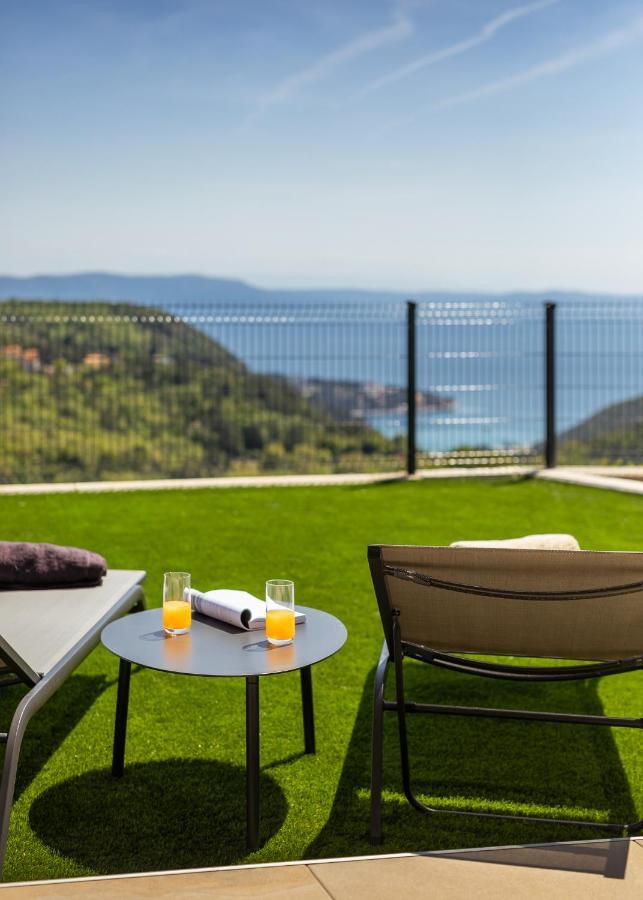 Royal Hilltop Residence Labin  Bagian luar foto