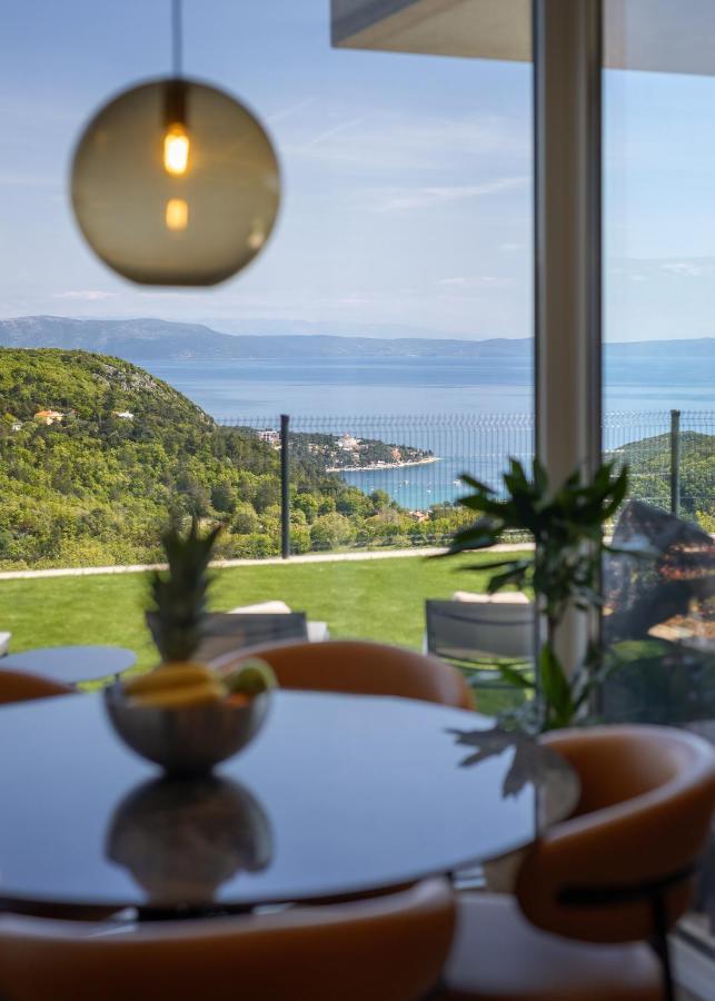 Royal Hilltop Residence Labin  Bagian luar foto