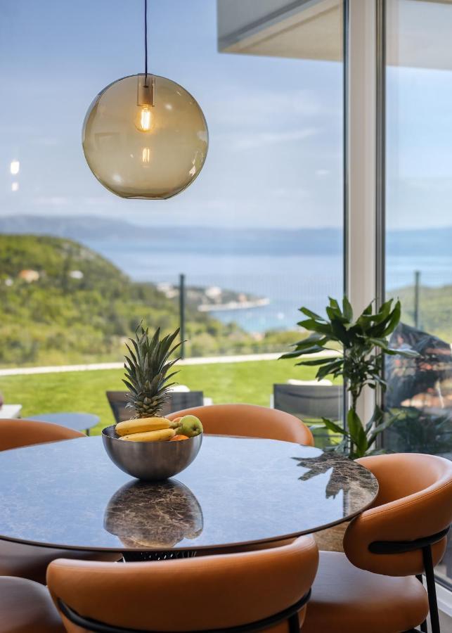 Royal Hilltop Residence Labin  Bagian luar foto