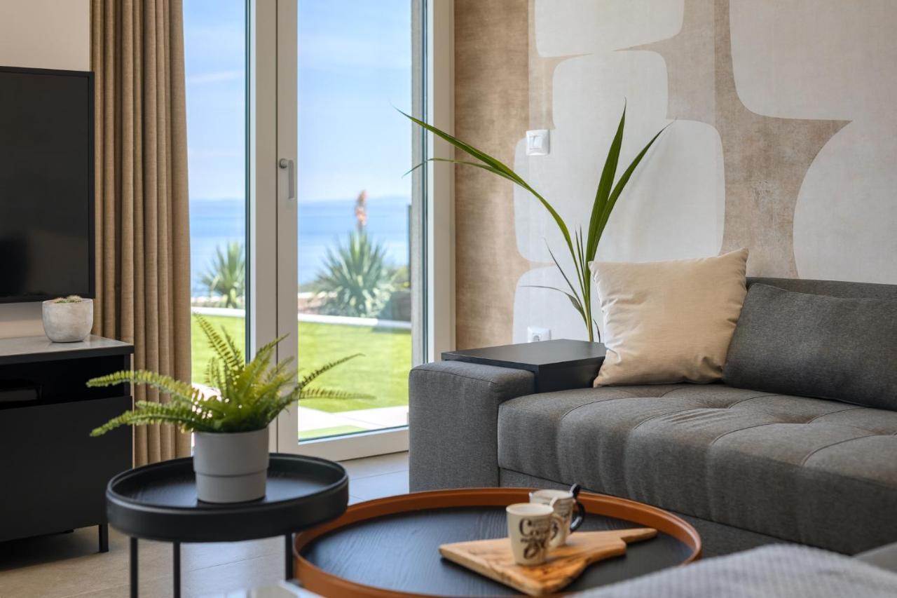 Royal Hilltop Residence Labin  Bagian luar foto