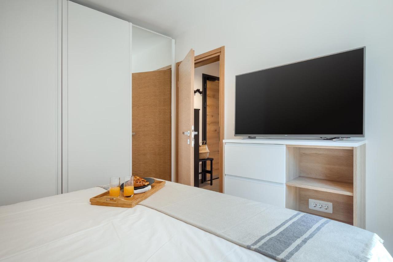 Royal Hilltop Residence Labin  Bagian luar foto